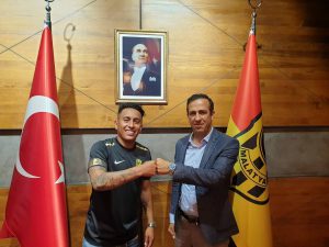 Christian Cueva llegó al Yeni Malatyaspor